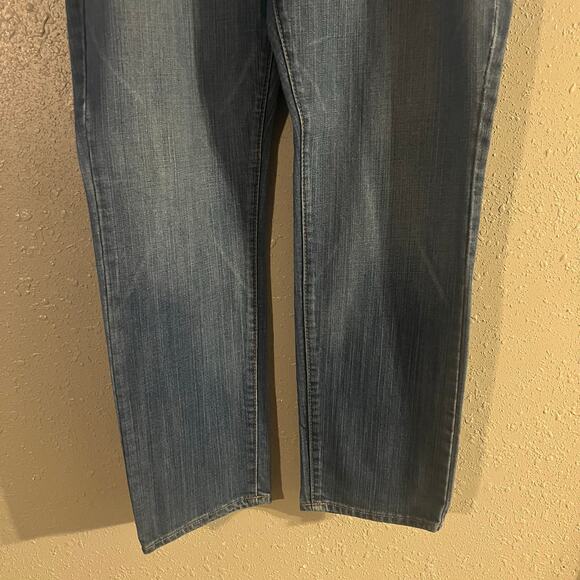 Old Navy Women's La Diva Straight Leg Sz 16 Jeans Medium Blue Retro Western - Picture 3 of 9